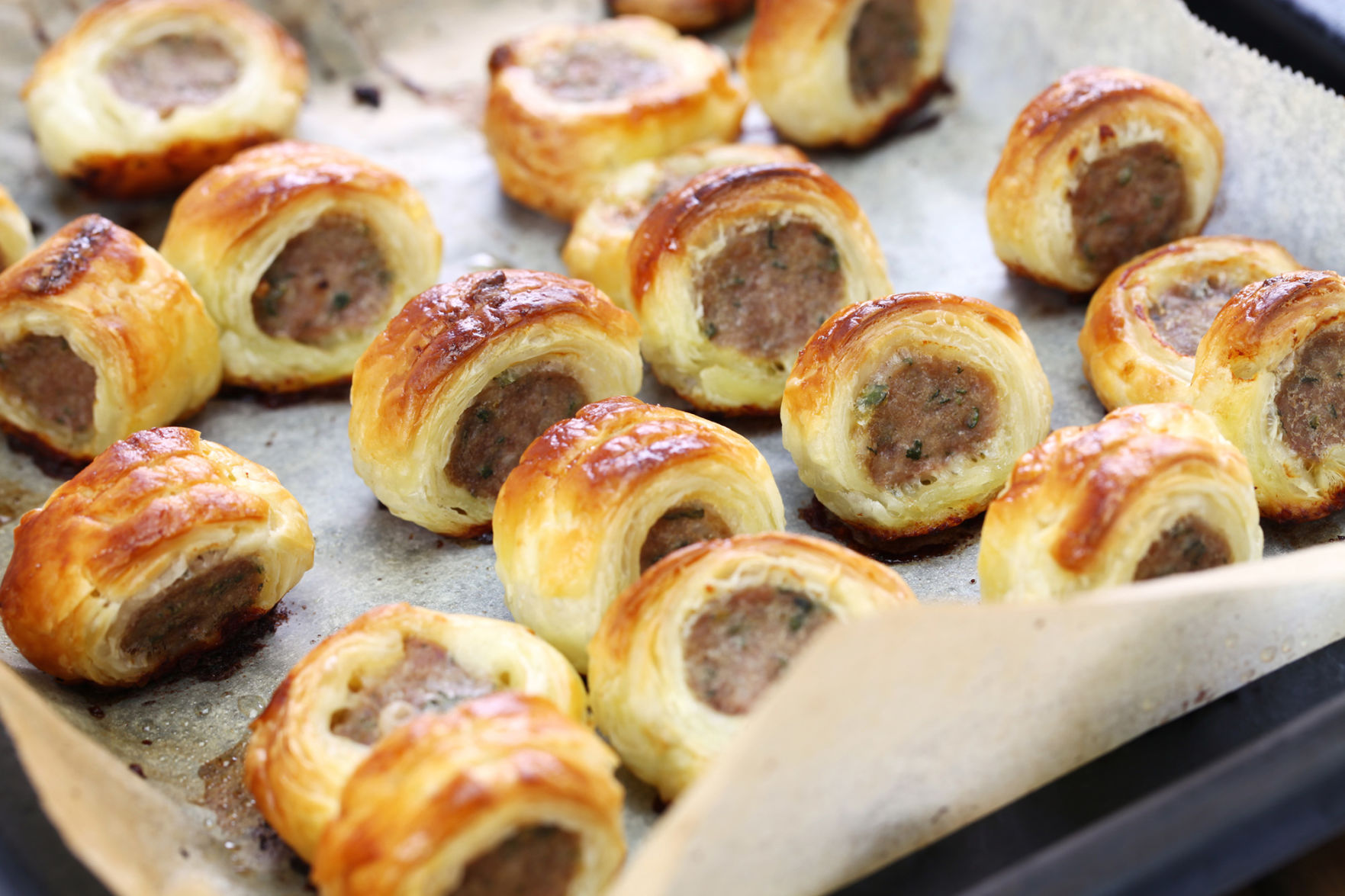 Sausage rolls with mustard dip